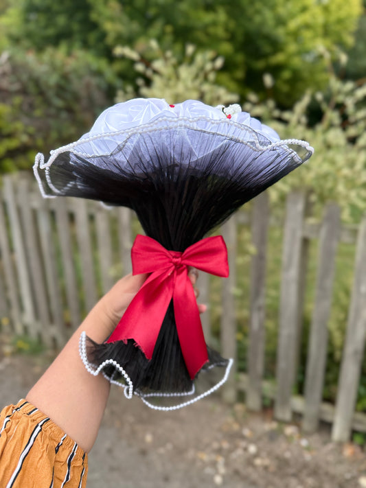 Eternal black Love shape Red & White Satin Rose Bouquet š¹š¤š«