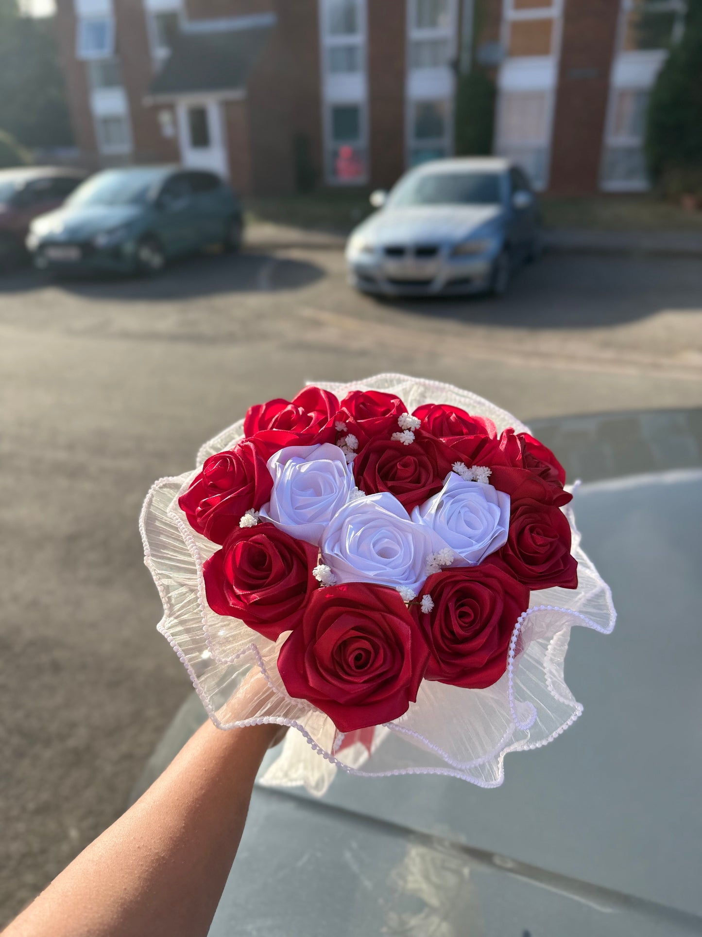 Eternal Love shape Red & White Satin Rose Bouquet πΈπ