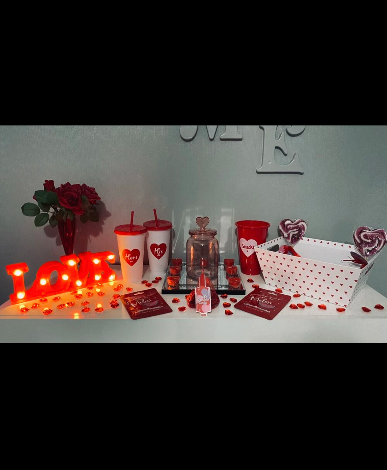 LOVE sign decor light