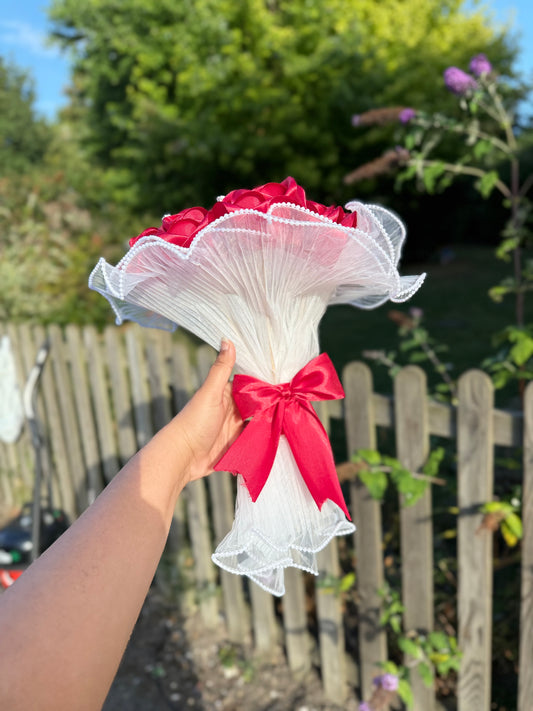 Eternal Love shape Red & White Satin Rose Bouquet 🌸🎀